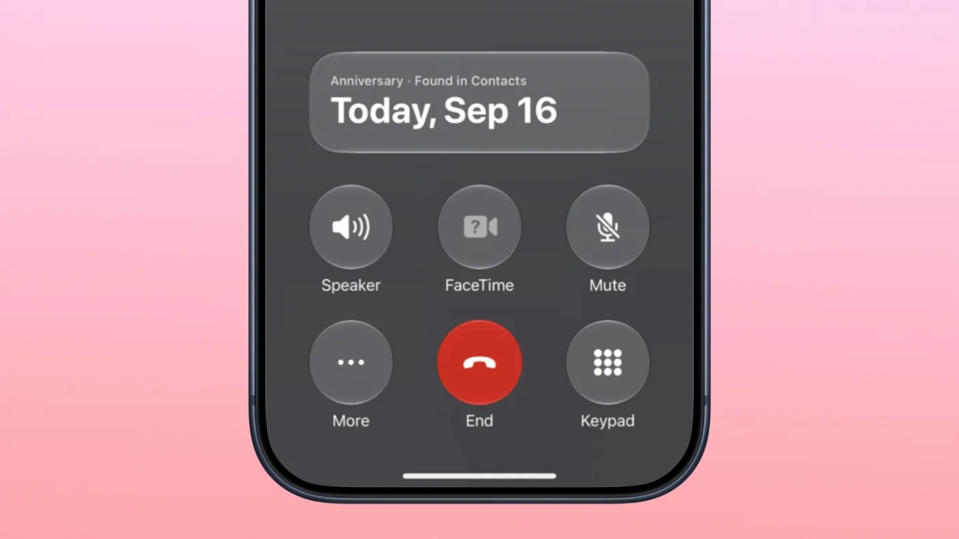 iPhone-appen Kontakter visar en påminnelse om en årsdag under ett telefonsamtal