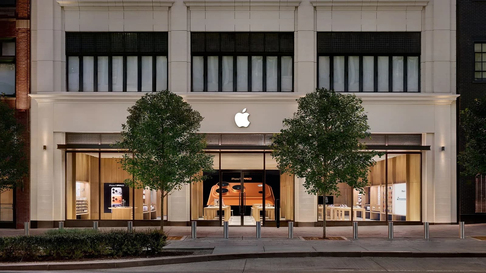 Boîtes scellées de présentoirs Apple préparées pour un lancement domotique supposé
