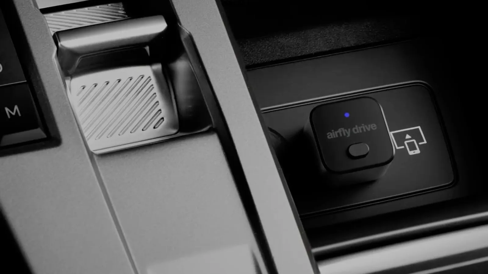 Twelve South AirFly Drive-adapter for å konvertere kablet CarPlay til trådløs CarPlay