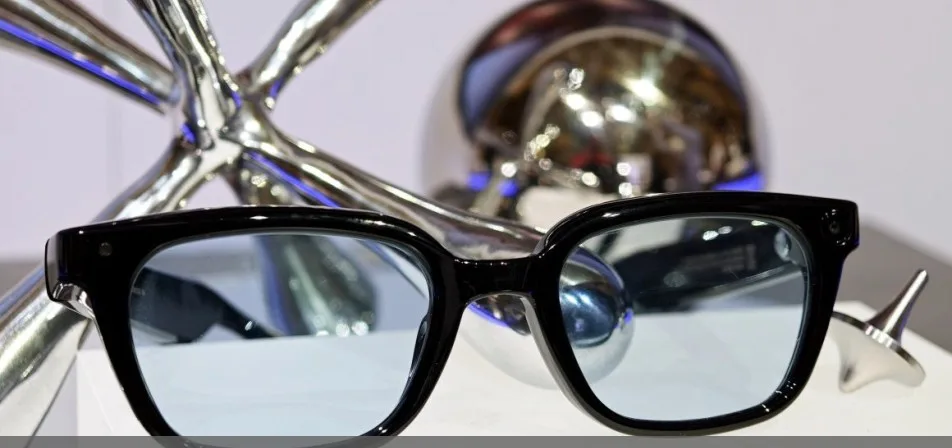 Очки Samsung Intelligent Eyewear на презентации Galaxy Unpacked