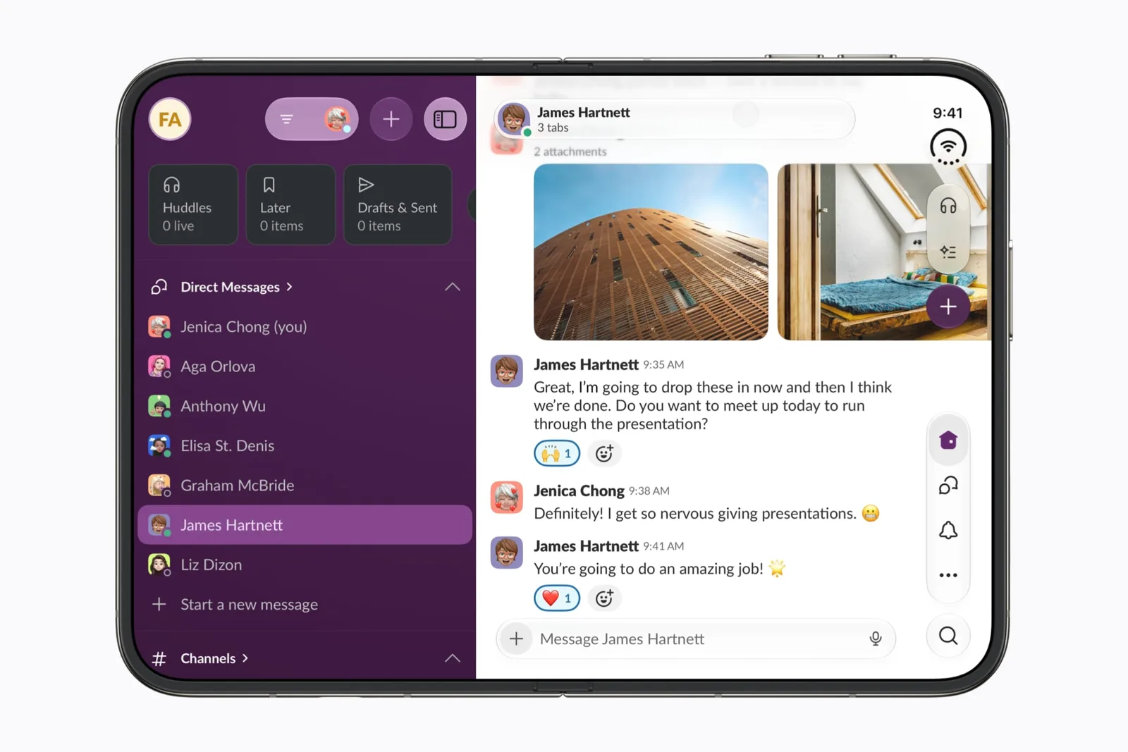 Складной iPhone Duo с приложением, отображаемым на внутреннем экране
