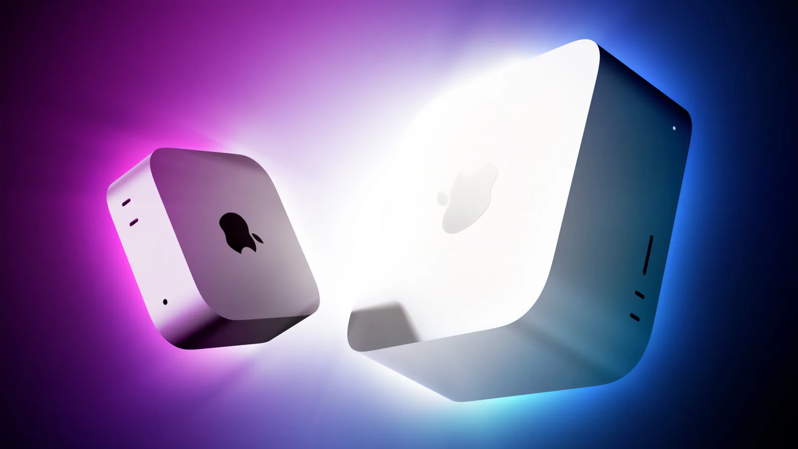 Настольные компьютеры Apple Mac mini и Mac Studio на столе