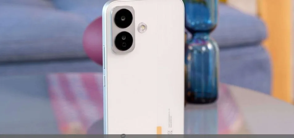 Ilustración del rumoreado smartphone Poco X8s
