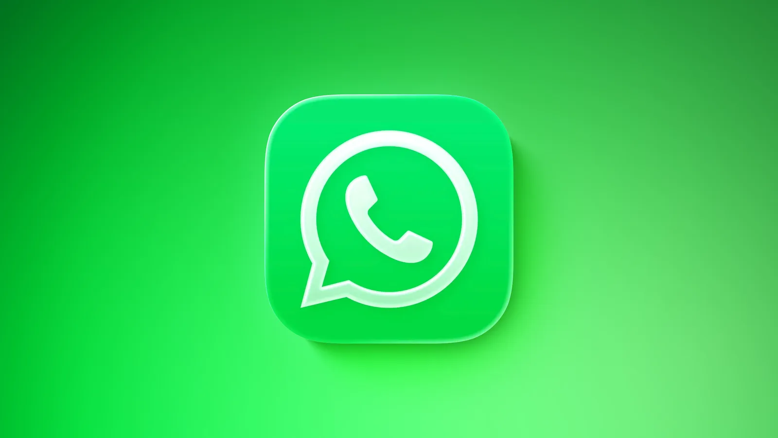 Pantalla de llamada de voz y vídeo de WhatsApp con participantes invitados